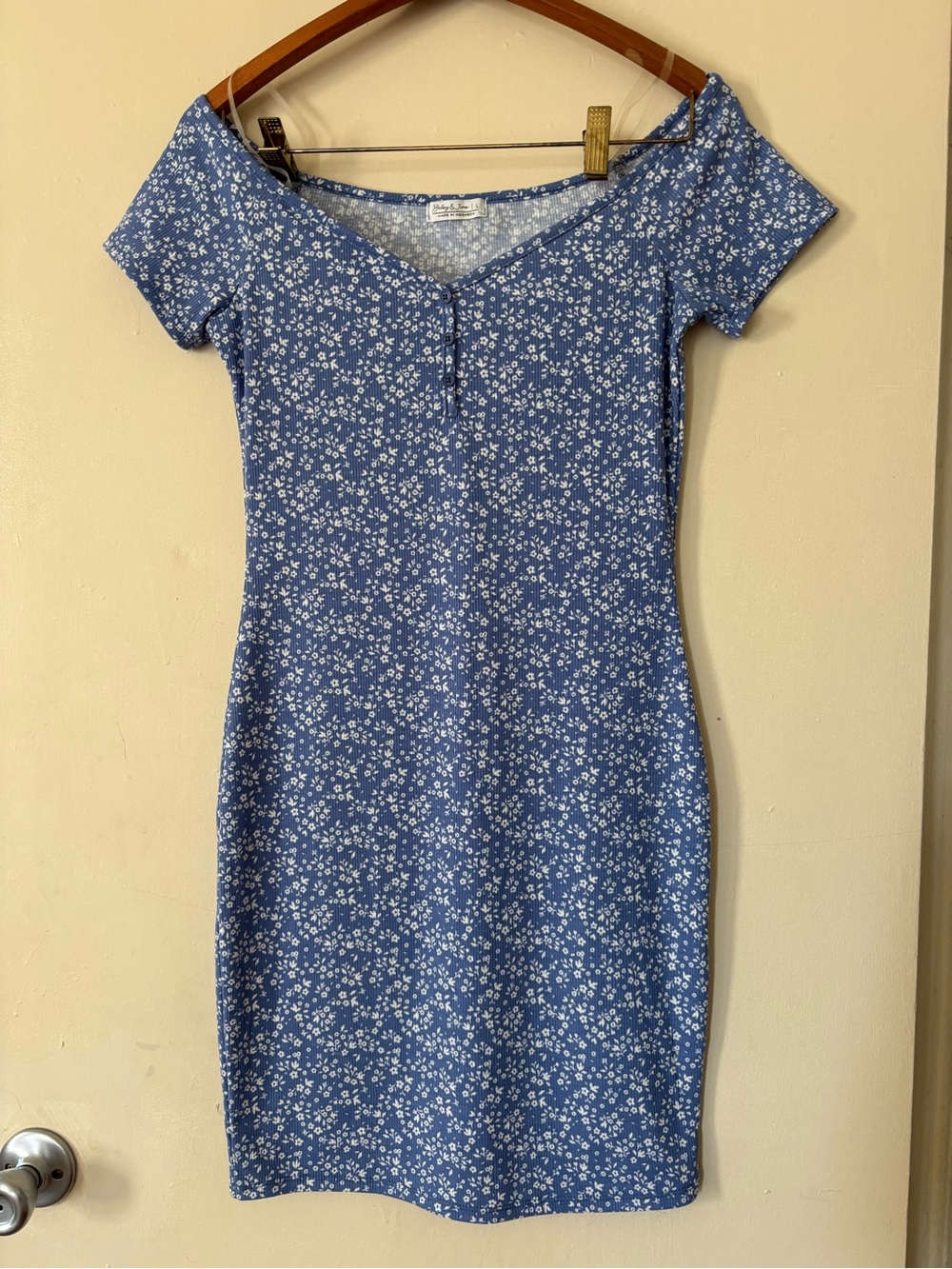 Blue Floral Off-Shoulder Mini Dress